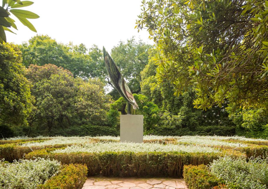 Porto: Serralves Park Entry Ticket - A beautiful house area and art you can pair with the gardens