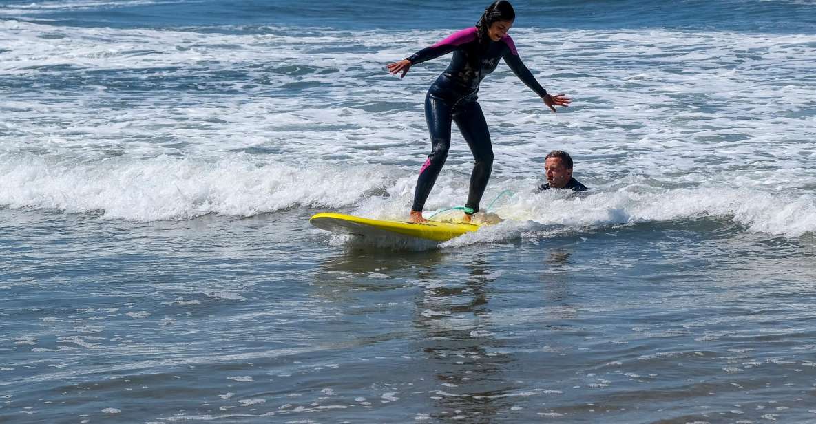 Porto: Small Group Surfing Experience with Transportation - Getting picked up at Estátua de Vandoma Peres (and why that matters)