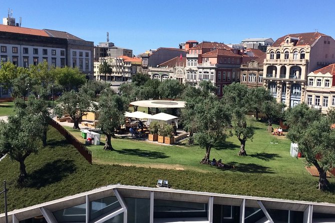 Porto Small Group Walking Tour with Lello Bookshop - Terreiro da Sé: Cathedral Square Views Over the Douro