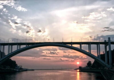 Porto: Sunset Cruise on the Douro River & Iconic Bridges - The one-hour route: from Luís I Bridge vibes to Gaia views