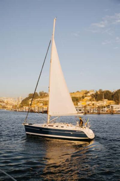 Porto: Sunset Cruise with Welcome Drink in a Sailboat - Your 2-hour route: what you’ll see as the light changes