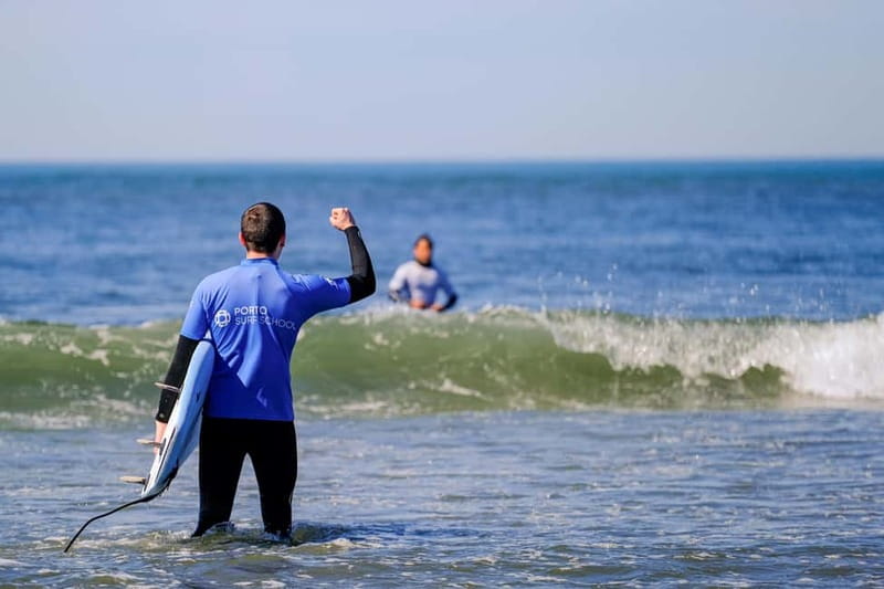 Porto: Surf Lessons with transfer at Porto Surf School - Transfer details that make the day easier than DIY