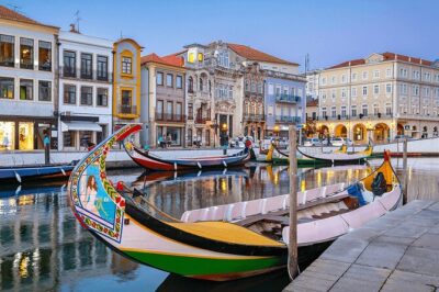 Porto to Lisbon with stop Aveiro-Fátima-Coimbra-Tomar-Nazaré-Óbidos - Stop 2: Aveiro Center Plus the Moliceiro Cruise Option