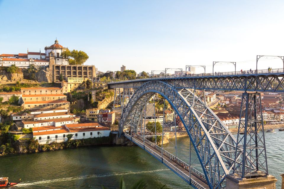 Porto: Tuk-Tuk Tour, Douro River Cruise, and Wine Tasting - The Winery Stop: Two Port Tastings Done the Right Way