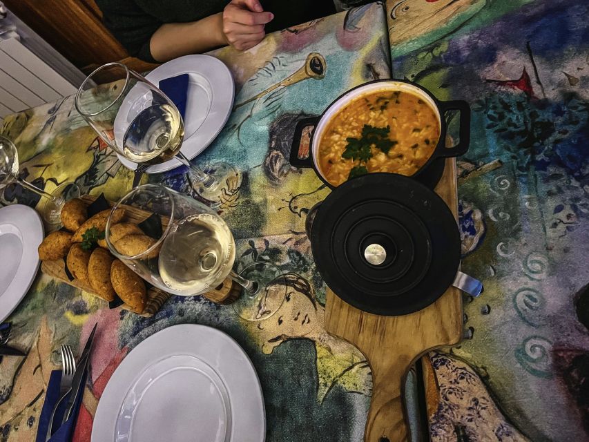 Porto: Walking Dinner Tour with Family-Owned Restaurants - Price, pacing, and value at $104 per person