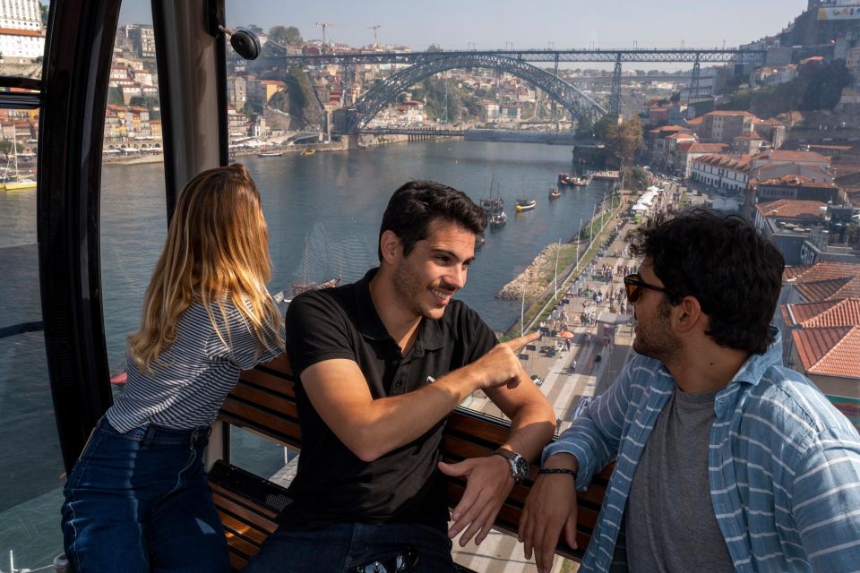Porto: Walking Tour, Lello Bookshop, Boat and Cable Car - Douro River Cruise: Why the Boat Ride Is the Right Ending