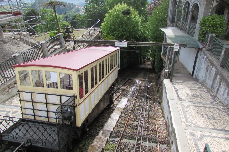 Porto:Braga & Guimarães Small-Group Full Day Tour with lunch - Price and value: what $116 buys you on a full-day format