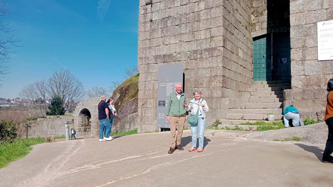 Porto:Braga & Guimarães Small-Group Full Day Tour with lunch - Guide quality and pacing: why small-group feels relaxed