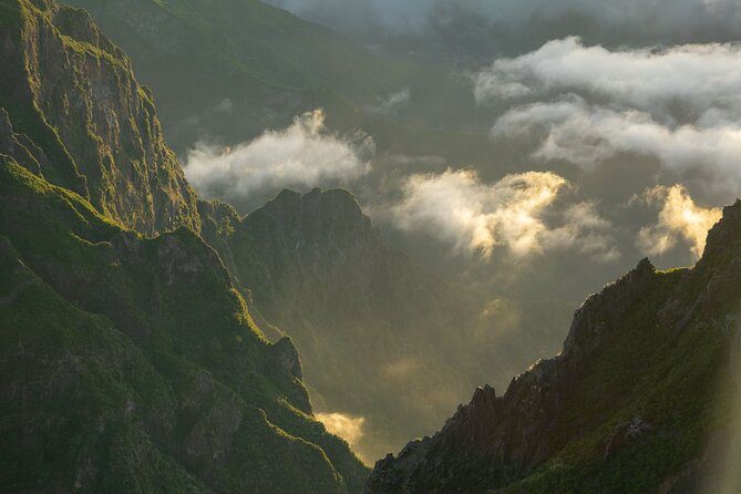 PR1 Pico do Arieiro Self-Guided Hiking Transfer (Morning slot) - Pickup From Funchal and Caniço: The Part That Can Make or Break Your Morning