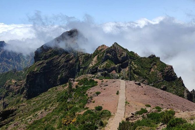 PR1 Pico do Arieiro Self-Guided Hiking Transfer (Morning slot) - Stairway to Heaven (PR1): Steps, Queues, and the Weather Test
