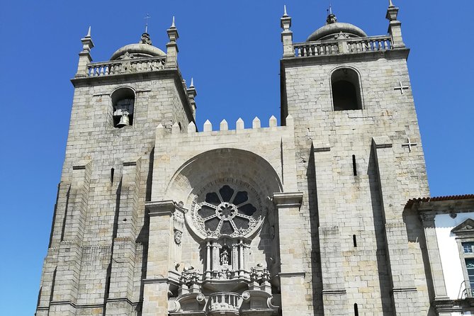 Premium Porto Private Day Trip from Lisbon with Local Guide - Price and Logistics: Is $540.66 Per Person Good Value?