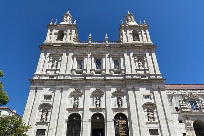 Private 1H30 Tuk Tuk Tour in Lisbon City - From Time Out Market to your first viewpoint without the hill slog