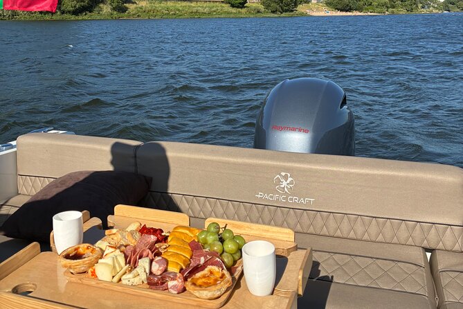 Private 6 Bridges Cruise with Tapas and Port Wine - Reserva Natural Estuario do Douro: A Short Nature Pause