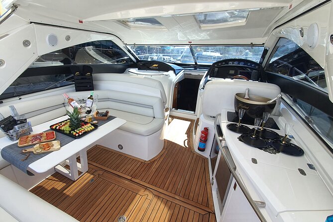 Private Afternoon Yacht Cruise from Albufeira Marina - Service style that shows up in the reviews: friendly, competent, and photo-friendly