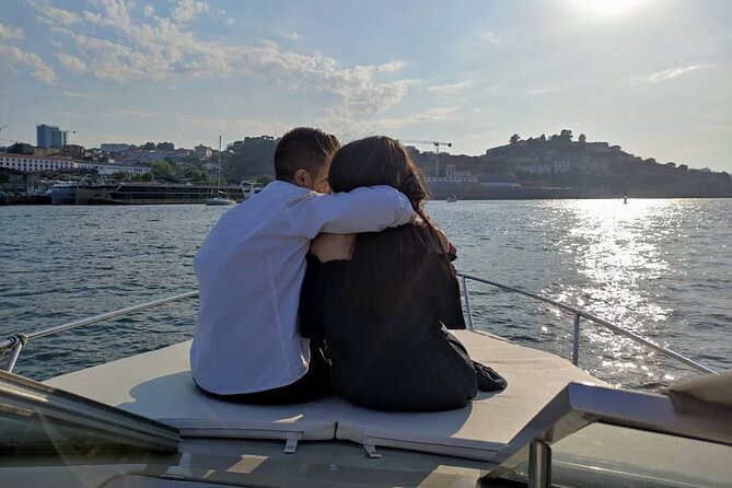 Private Boat Tour 6 Bridges and Ribeira option Sunset up to 6px - Key points before you go