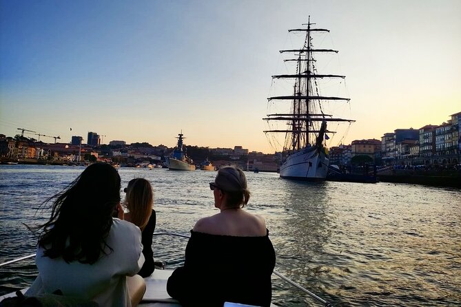 Private Boat Tour 6 Bridges and Ribeira option Sunset up to 6px - Crew, drinks, and comfort: Private means no rush and real conversation