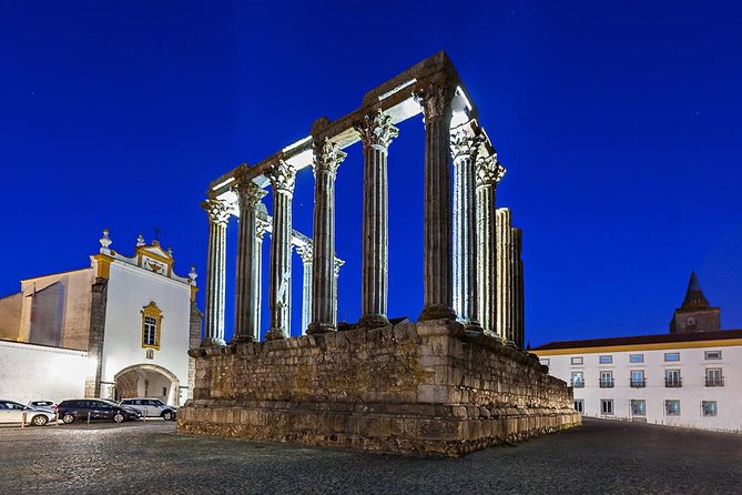 Private Day Tour With Guide to Évora and Monsaraz - Évora’s best hits: St Francis, the Bone Chapel, and the Temple of Diana