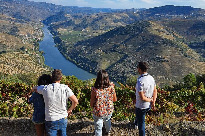 Private Douro and Porto 4x4 Tour with Wine Tasting and Boat Trip - Foz Tua and the Tua Valley: viewpoints that feel different