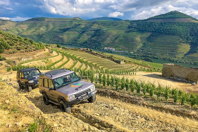 Private Douro and Porto 4x4 Tour with Wine Tasting and Boat Trip - Douro River boat trip: 1 hour of views and river logic
