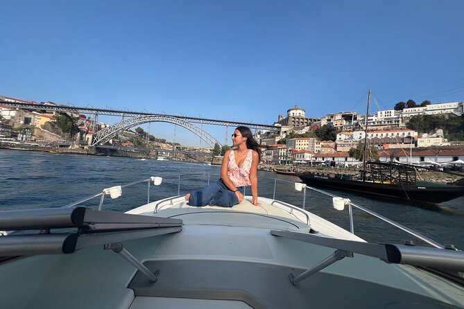 Private Douro navigation with local flavors - What the Port wine story adds to the cruise