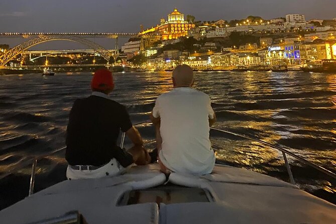 Private Douro navigation with local flavors - Local flavors on board: tasting board plus drink service
