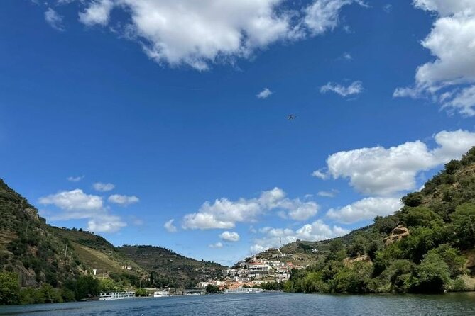 Private Douro Valley Tour with Lunch & Wines - Pinhão after lunch: river views and a chance to steer the day
