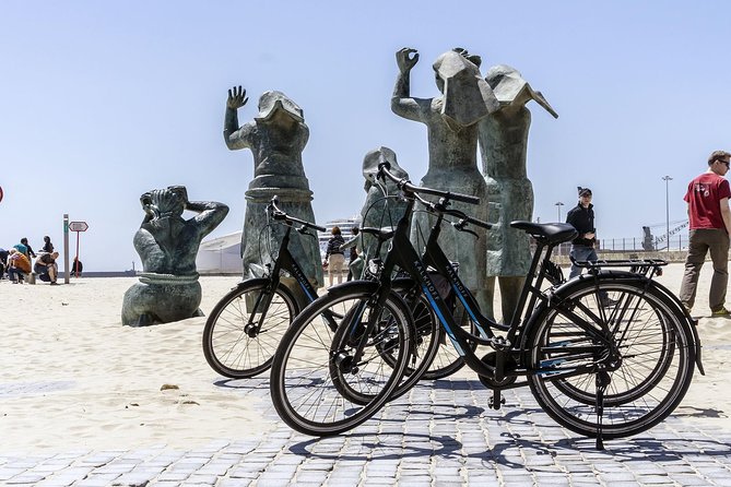 Private e-Bike Tour in Porto – Explore Riverside, Beaches & Parks - Arrábida Bridge and the Douro’s working waterfront