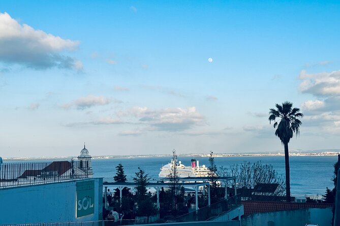 Private Eco Tuk Tuk Tour of Lisbon's Center Essential Landmarks - Alfama Views at Miradouro das Portas do Sol and Miradouro da Senhora do Monte