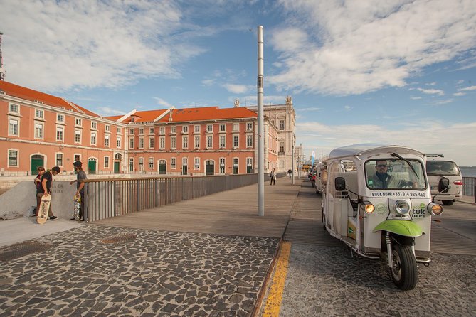 Private Eco Tuk Tuk Tour through the Heart of the City - Stop 5: Alfama’s steep magic, Moorish feel, and June festivities