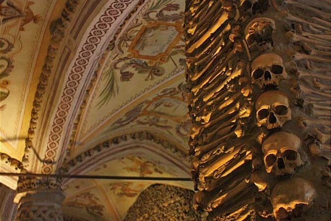 Private Evora Heritage and Alentejo Wine Tour from Lisbon - Évora old town and the Temple of Diana: UNESCO without the overhead