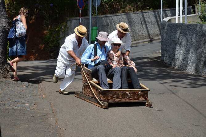Private Express Tuk Tuk Tour Funchal Old Town & Toboggans - Tuk-Tuk Ride Through Funchal Streets and Old Town Alleys