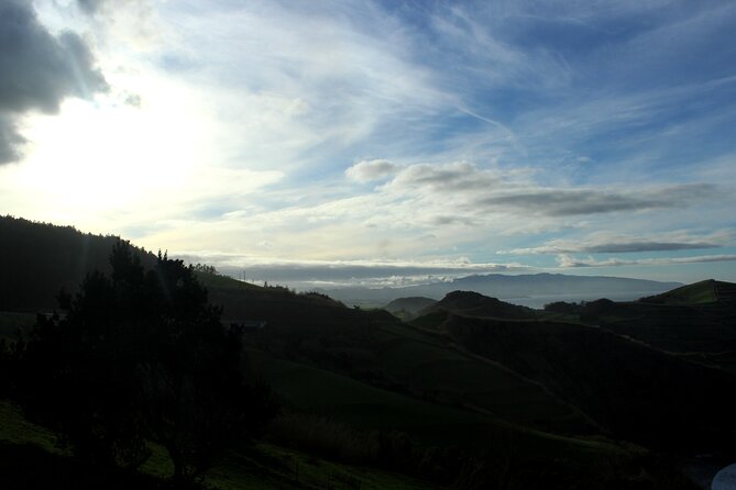 Private Full-Day 4x4 Tour to Furnas Volcano - Stop 2: Lagoa das Furnas fumaroles and the cozido idea