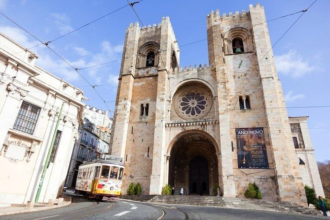 Private guided tour to 7 Colinas and Belém in an electric Tuk Tuk with 4.5 hours. - Alfama, fado, and the sidewalk details you might miss solo