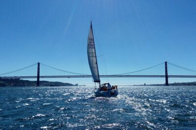 Private Lisbon Sailing Cruise on Sailing Yacht - The Crew Style: Personalized Guidance in Multiple Languages