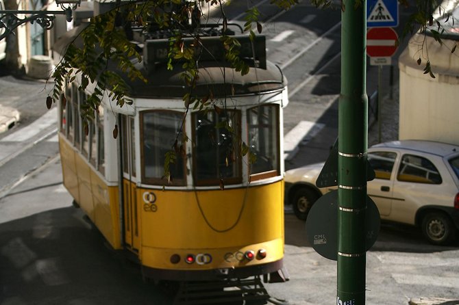 Private Lisbon Walking Tour - The climb into Alfama: viewpoints and the street-math problem