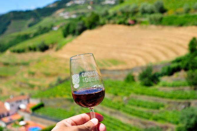 Private off the beaten Douro Valley Wine Tour - Stop for the iconic N222: the road that sells the view
