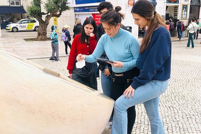 Private Outdoor Escape Game in Lisbon - Stop 1: Praca do Comercio (Terreiro do Paco) Setup and First Clues
