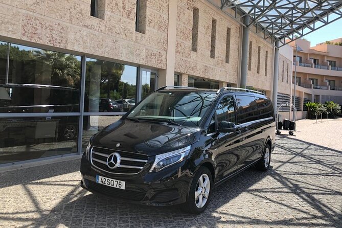 Private Porto Airport and Hotel Transfer - From Plane to Hotel Without the Chaos