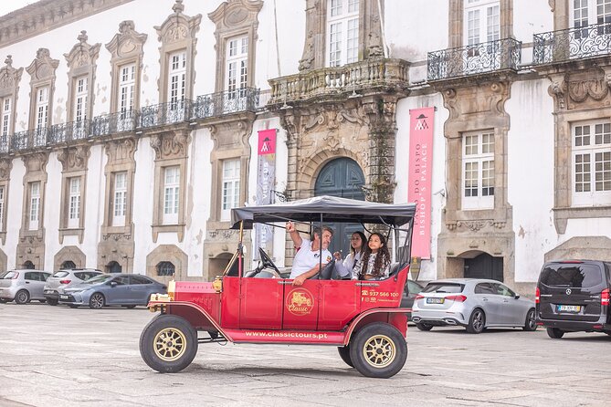 Private Porto Classic Tuk Tour 2h - Miradouro Serra do Pilar: panoramas that explain Porto’s shape