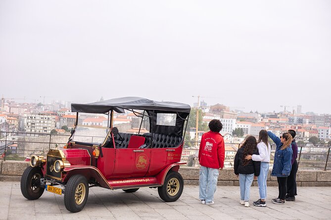 Private Porto Classic Tuk Tour 2h - Cais de Gaia: bars, terraces, and the Douro across the water