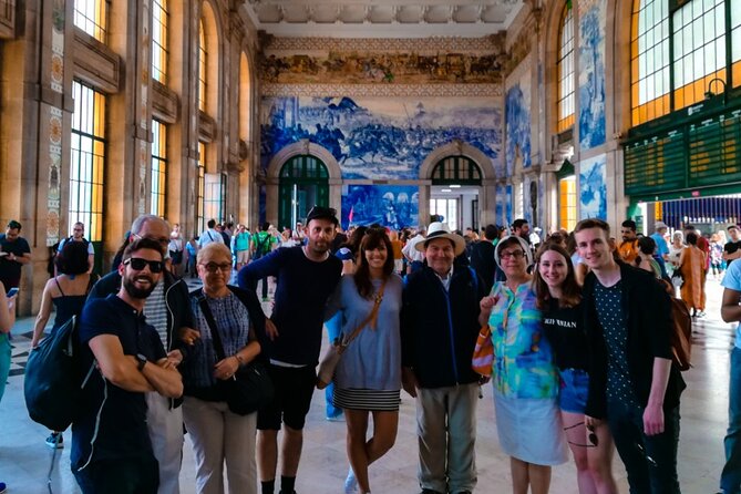 PRIVATE Porto walking tour with historian - Dom Luís I Bridge: Turning a Photo Stop into City Context