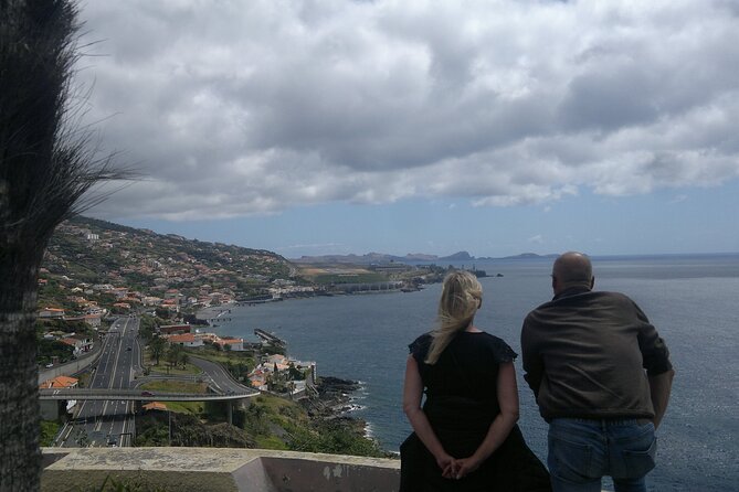 Private Sidecar Tour – Downtown Funchal for 1 or 2 People - Miradouro do Pináculo: another free panorama plus nearby cafés and shops