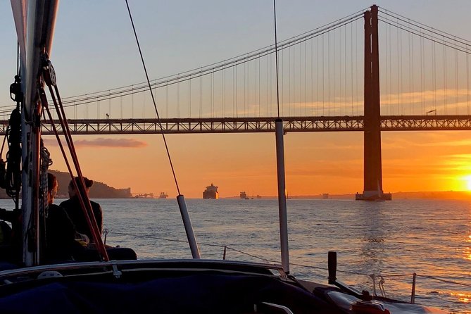 Private Sunset Sailing cruise from Lisbon - Getting to Doca do Bom Sucesso (and why it matters)
