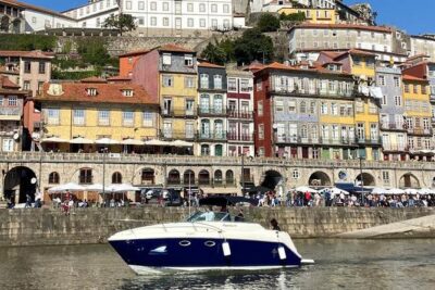 Private tasting in the Douro (1 to 7 people) on a yacht for yourself - Out toward the Atlantic: Cabedelo Natural Reserve and Old Foz