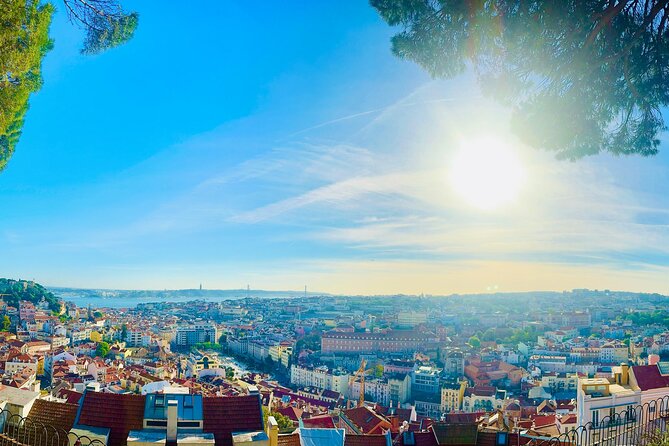 Private Tour DE Tuk Tuk Chiado and Bairro Alto in Lisbon - Key highlights before you go