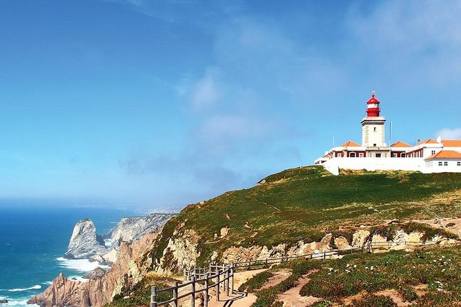 PRIVATE TOUR Full Day to Sintra, Roca Cape and Cascais - Cabo da Roca cliffs: Atlantic photos and sunset odds