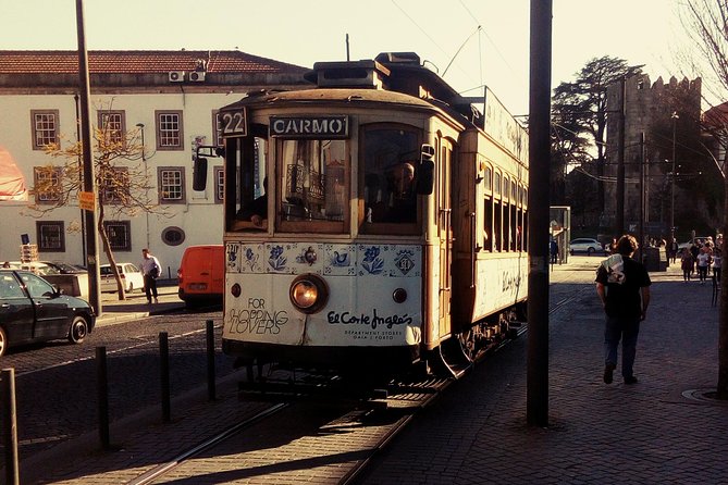 Private Tour in Porto Main Highlights with Traditional Lunch - Dom Luis I Bridge and Ribeira: the icon payoff and the postcard walk