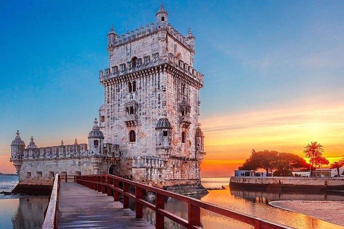 Private tour: Lisbon Fado Dinner Show and Panoramic Night Tour - A 7:30 pm plan that strings Lisbon together in one evening