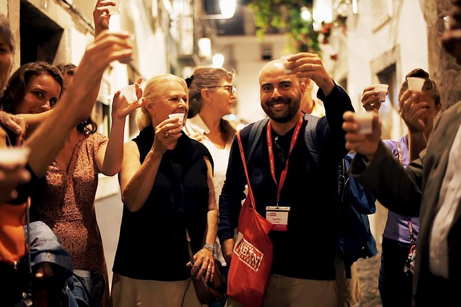 Private Tour: Lisbon Sunset Walking Tour with Fado Show and Dinner - Miradouro das Portas do Sol: The Alfama Photo Angle