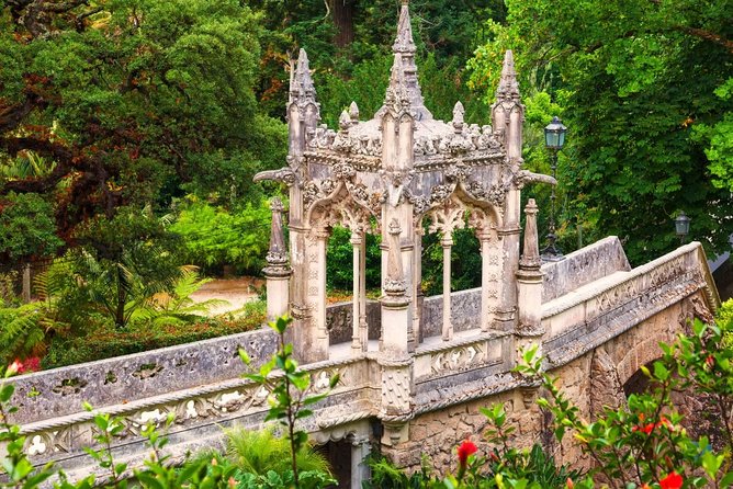 Private Tour of Sintra The Glorious Garden of Eden with Pickup - Stop 3: Sintra historic center for alleys and almond tarts